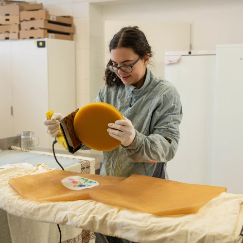 Aus Hemden werden Bienenwachstücher – Upcycling bei ÖkoFEN